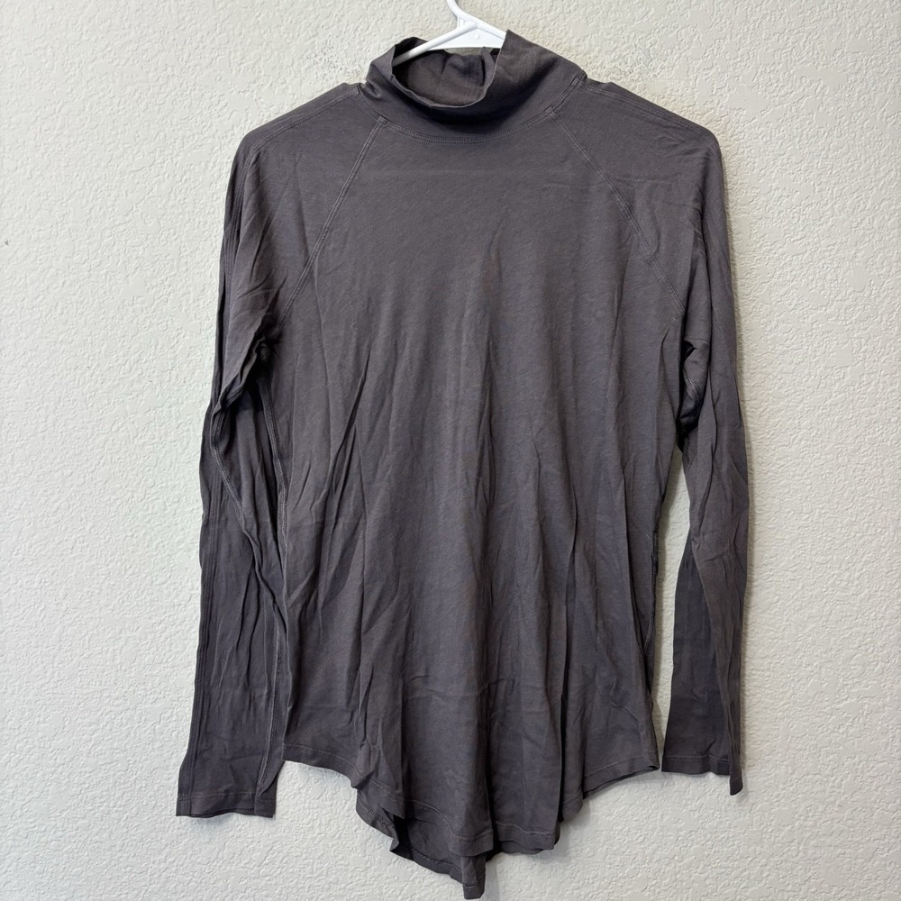 Lululemon Locarno Turtleneck Women's Size 4 Or 6 Small Purple Variant Athletic